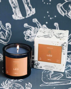 Leo Zodiac Candle - (July 23 - August 22)