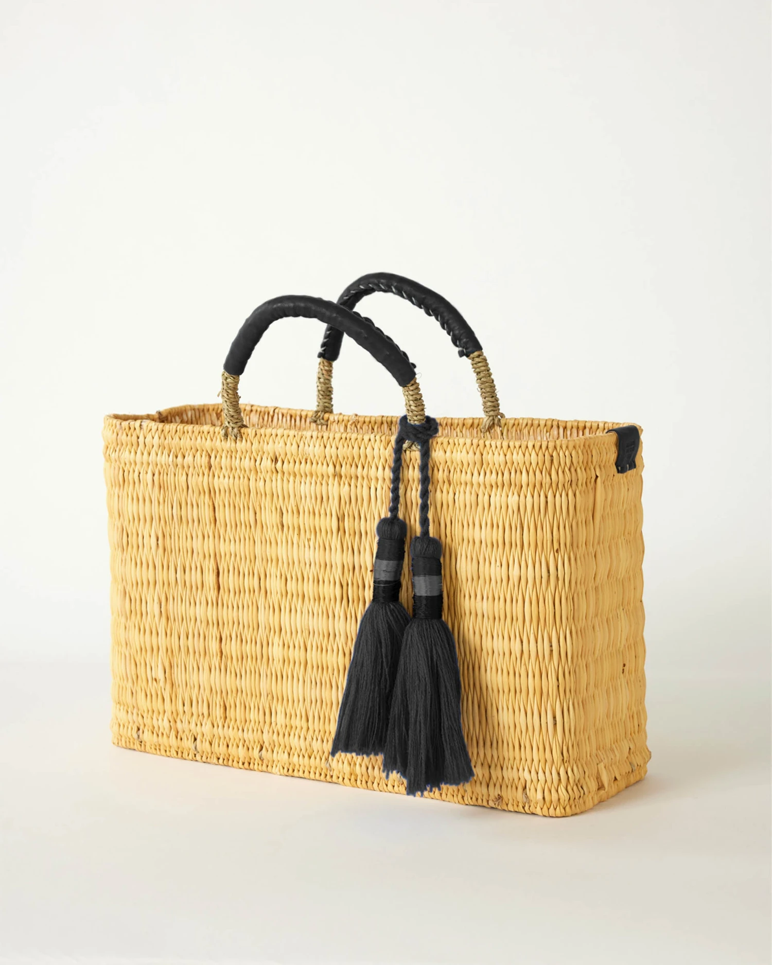 Medina Tassel Basket - Medium 8 Medina Tassel Basket - Medium - Image 8