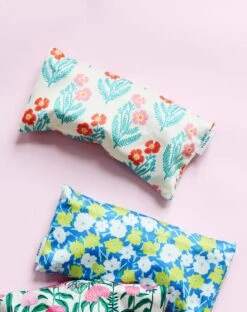 MERSEA Nuit Eye Pillow - Block Print Poppy 5 MERSEA Nuit Eye Pillow - Block Print Poppy -Mersea mersea nuit eye pillow block print poppy 3