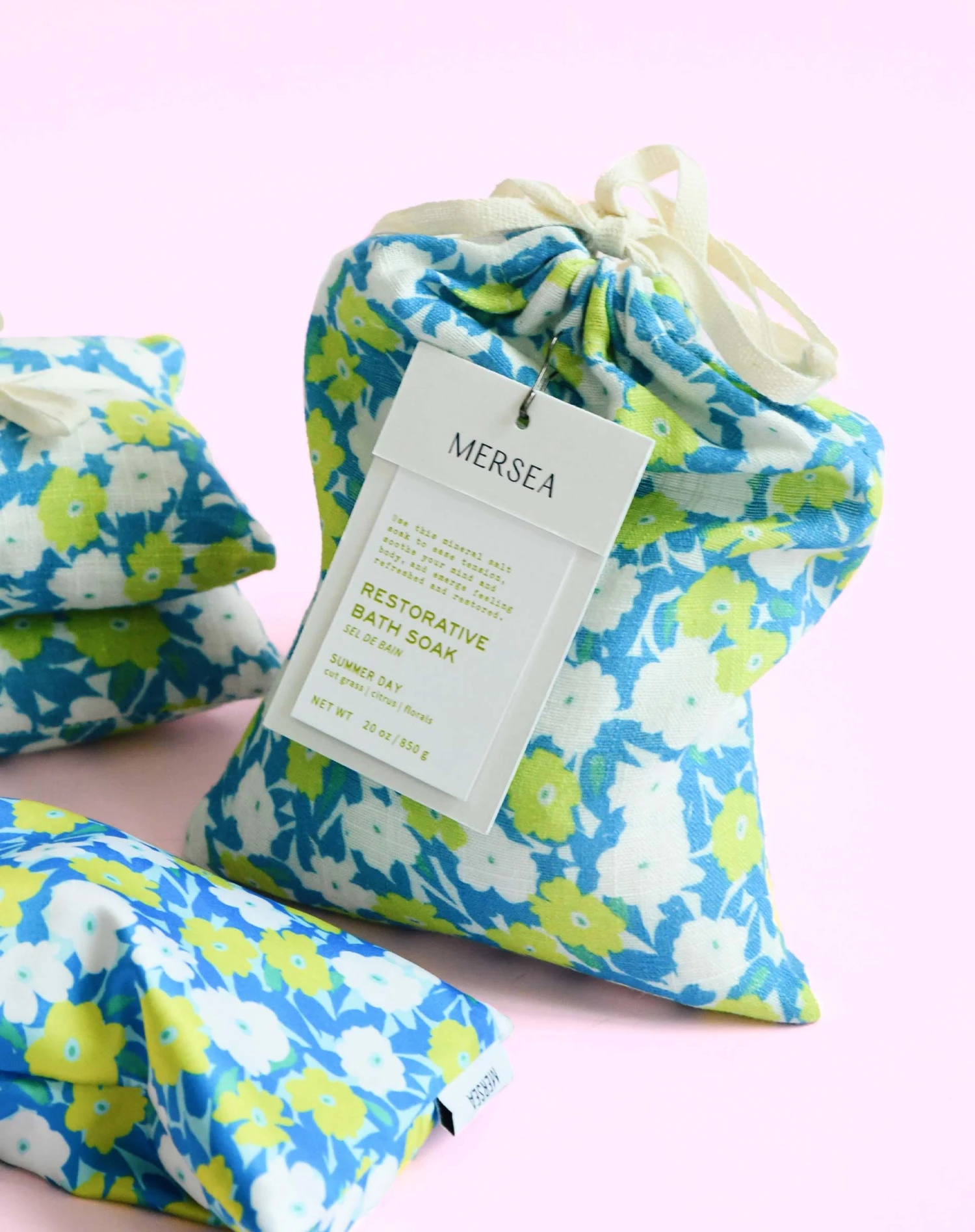 MERSEA Nuit Salt Soak - Pop Impatiens 2 MERSEA Nuit Salt Soak - Pop Impatiens - Image 2