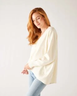 Toujours V-neck Sweater -Mersea womens white everyday high low waist jersey knit pullover v neck troujour sweater side view