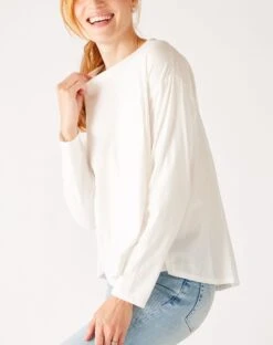 Moderne Pocket Crewneck Tee -Mersea womens white front pocket pleated back crew neck long sleeve tee side view neck detail
